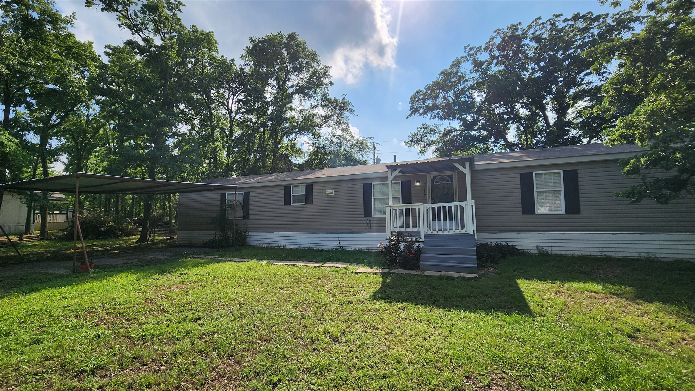 217 Navajo Trail West Tawakoni TX 75474