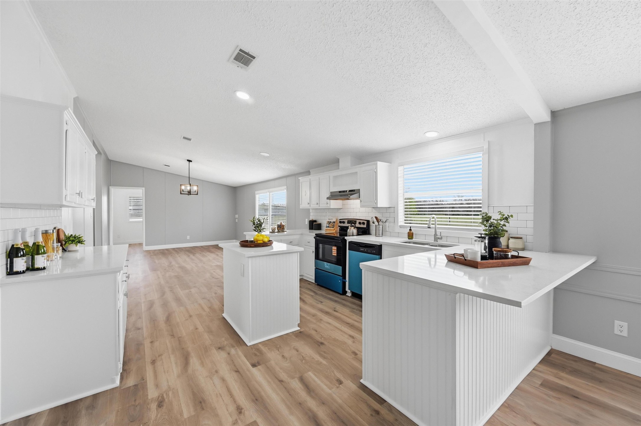 20023 NW County Road 3320 Frost TX 76641