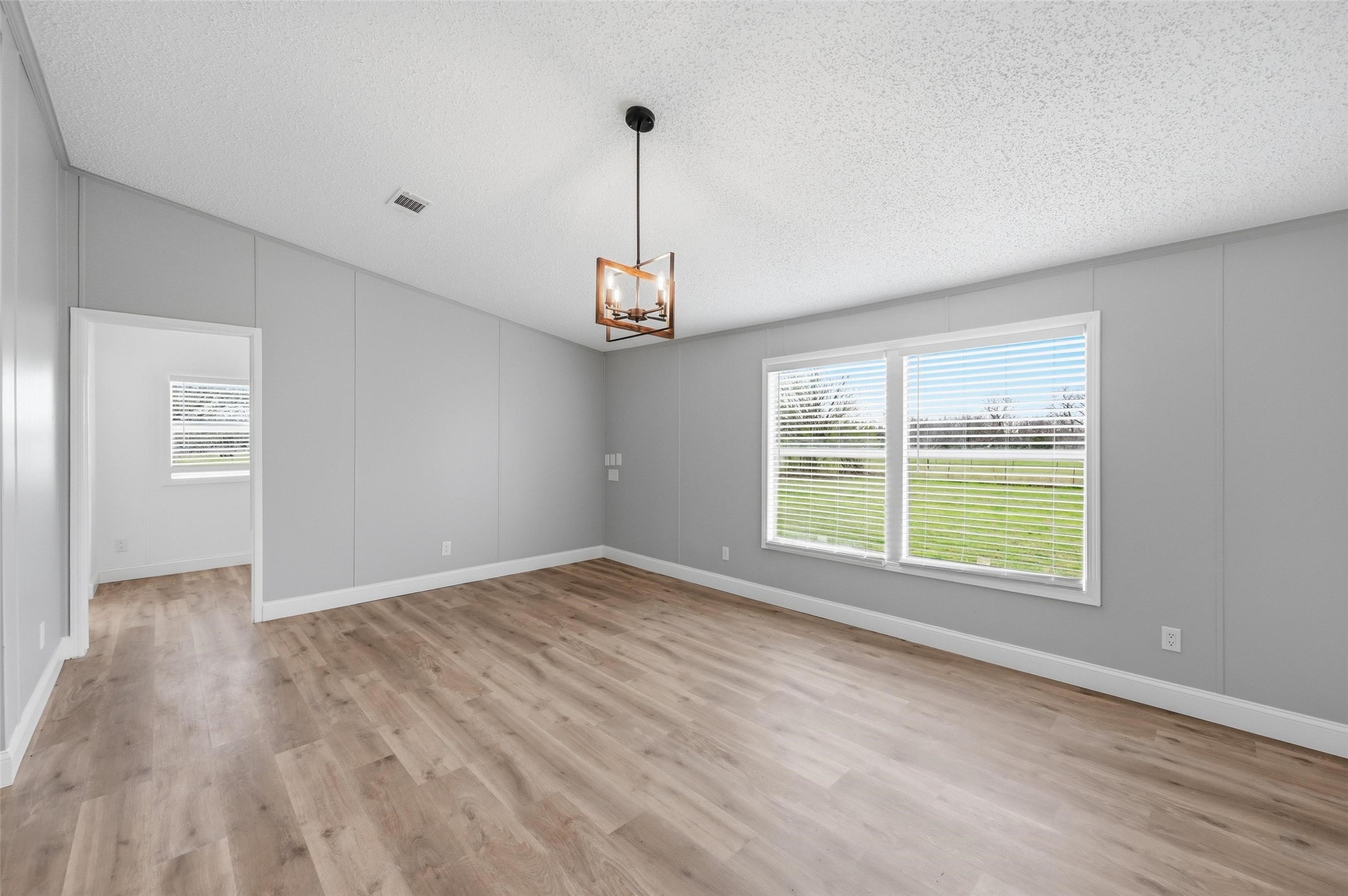 20023 NW County Road 3320 Frost TX 76641