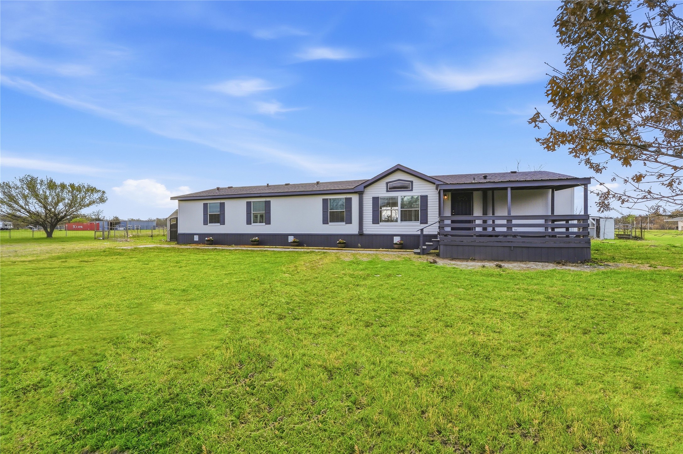 20023 NW County Road 3320 Frost TX 76641