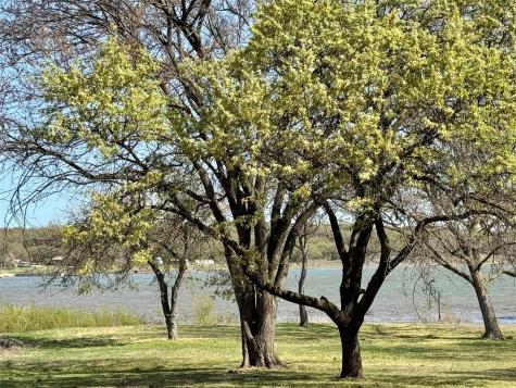 306 Oak Street Nocona TX 76255