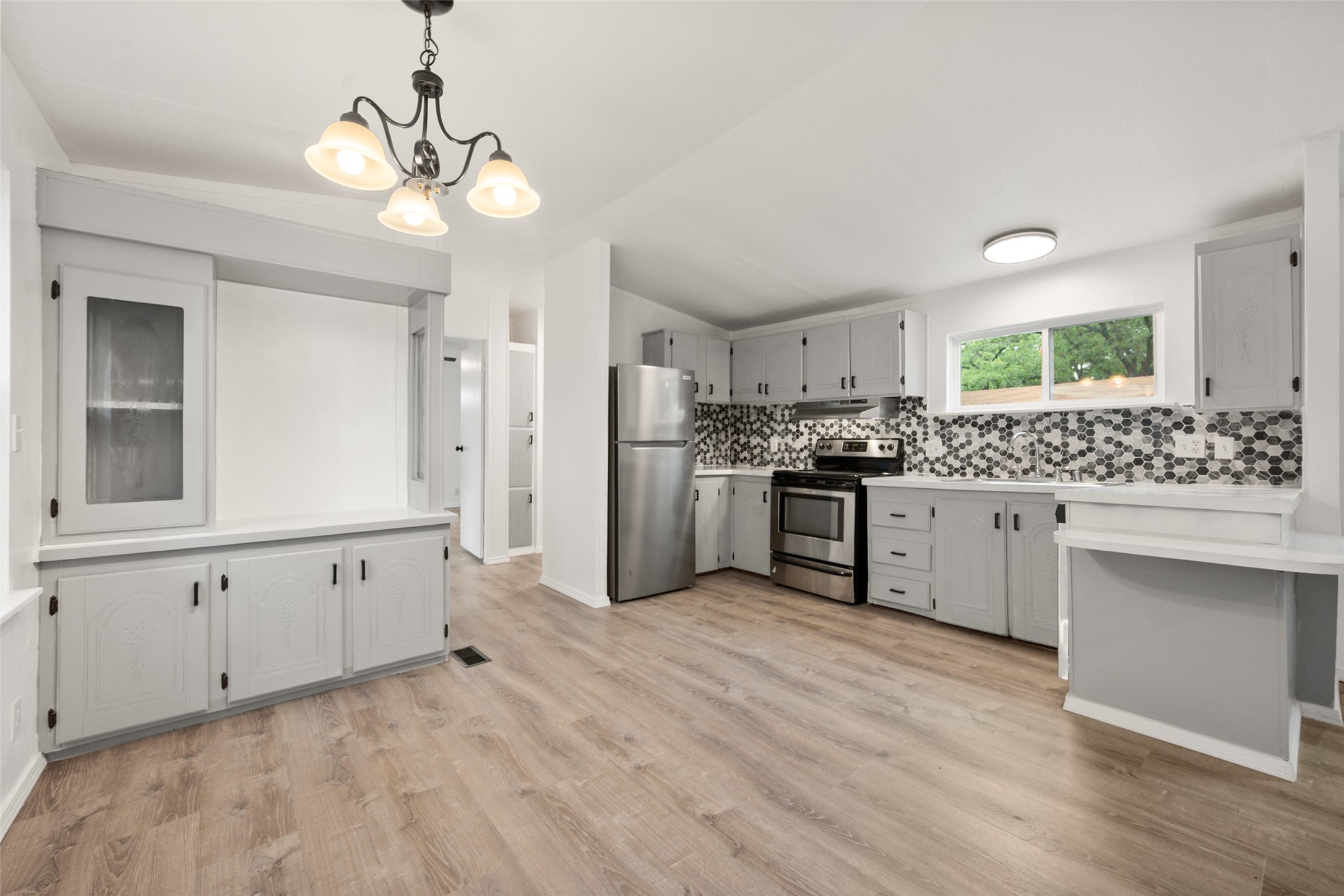 52 Thousand Oaks Mhp Mansfield TX 76063