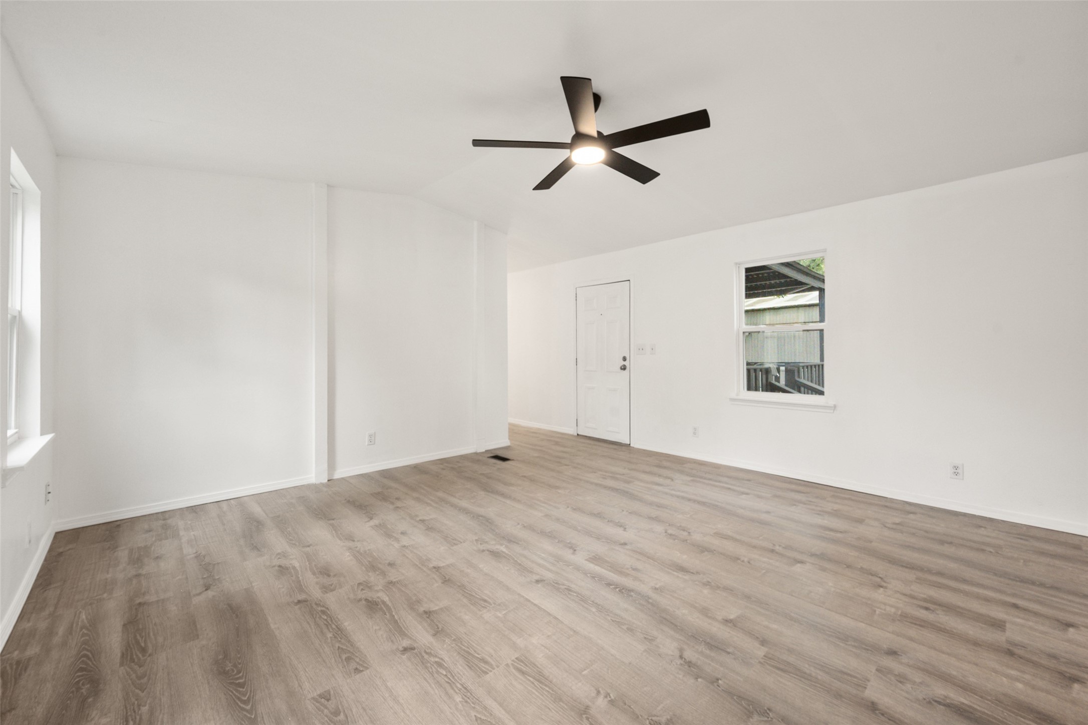 52 Thousand Oaks Mhp Mansfield TX 76063