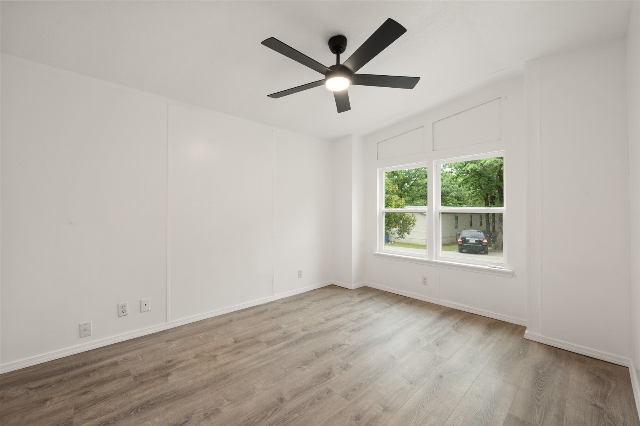 52 Thousand Oaks Mhp Mansfield TX 76063