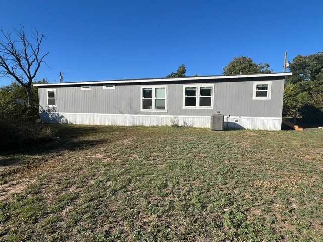 705 W Pierce Street Winters TX 79567