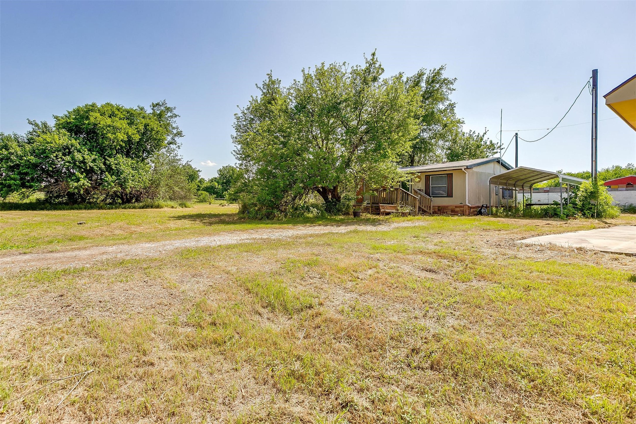 137 Strawberry Lane Rhome TX 76078