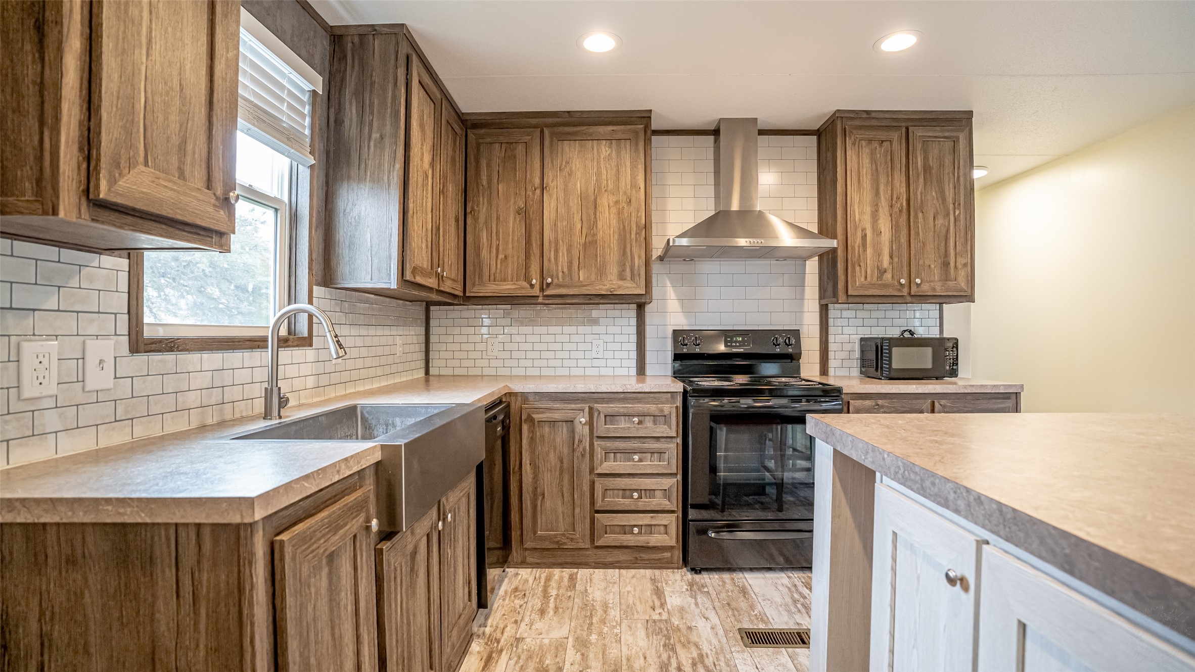 913 Bosque River Drive Granbury TX 76048