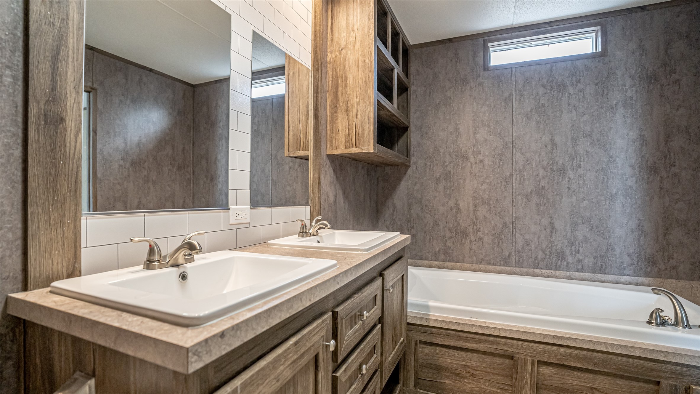 913 Bosque River Drive Granbury TX 76048
