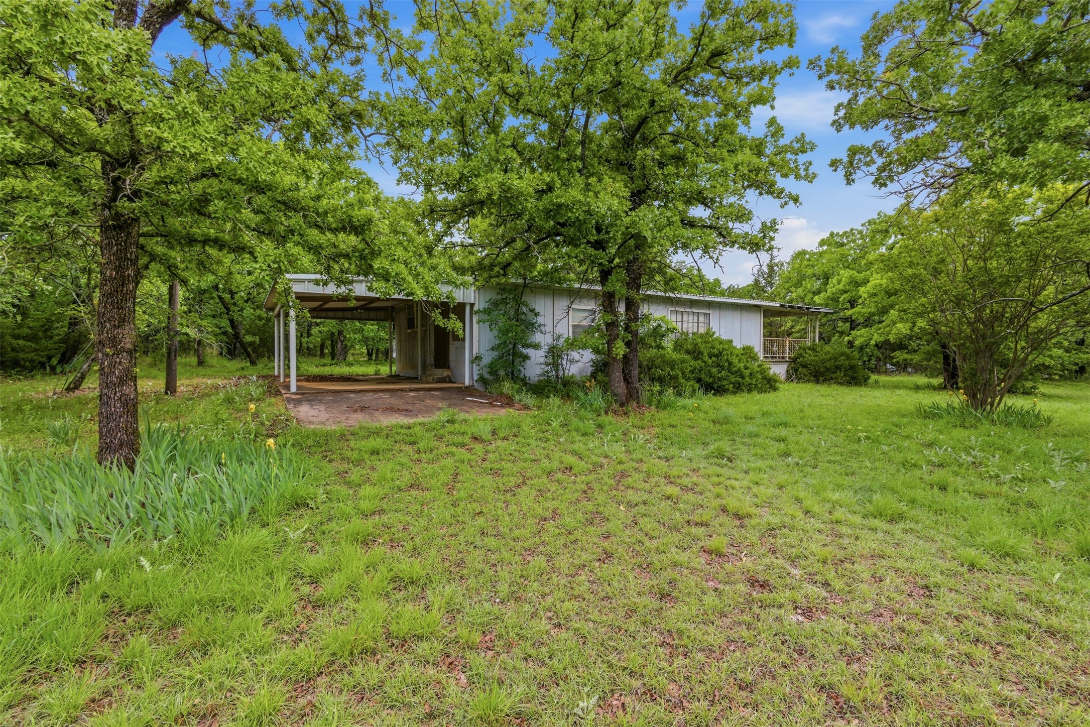 936 Carter Lake Drive Bowie TX 76230