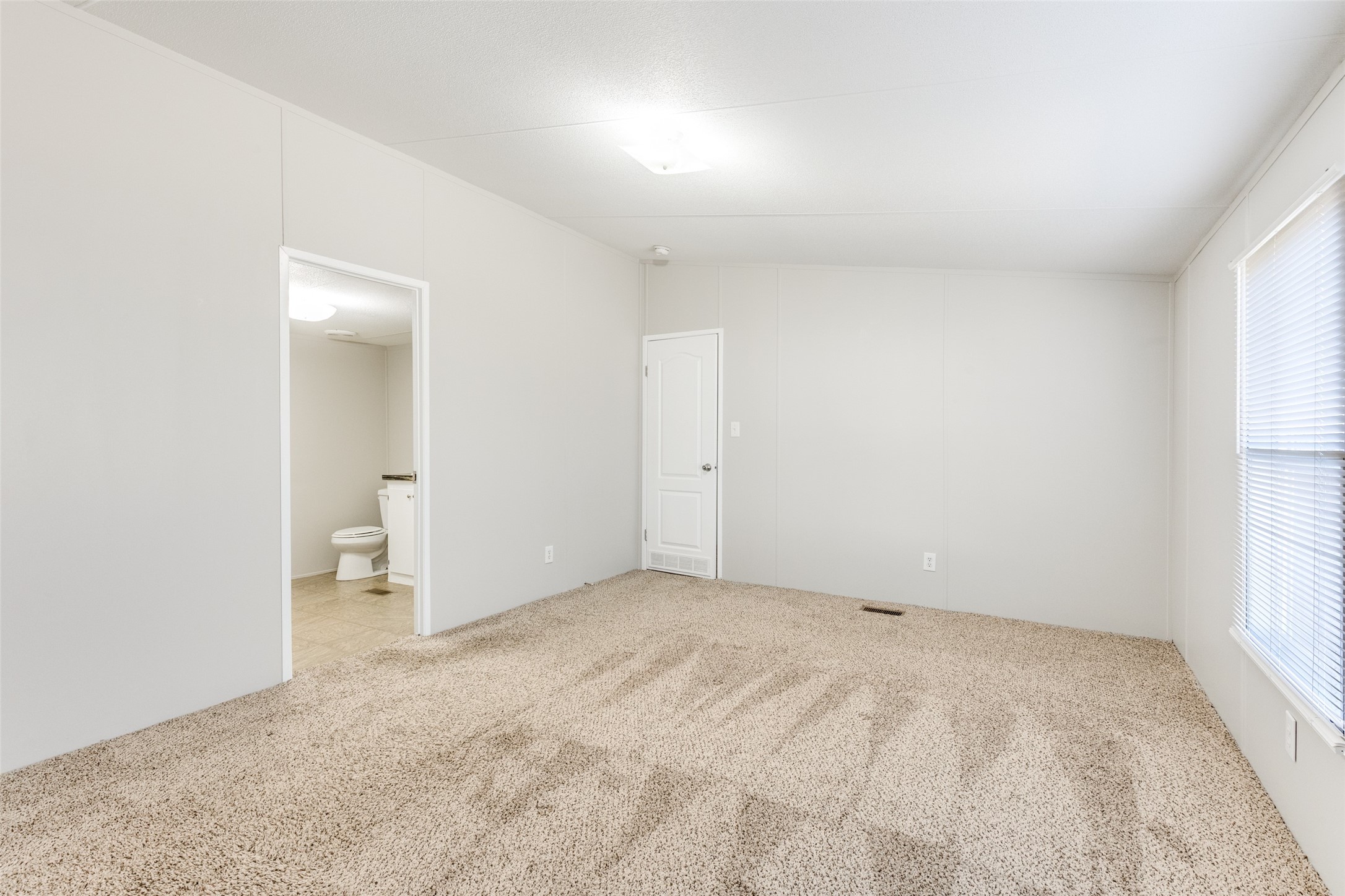 445 Arvel Circle Reno TX 76020