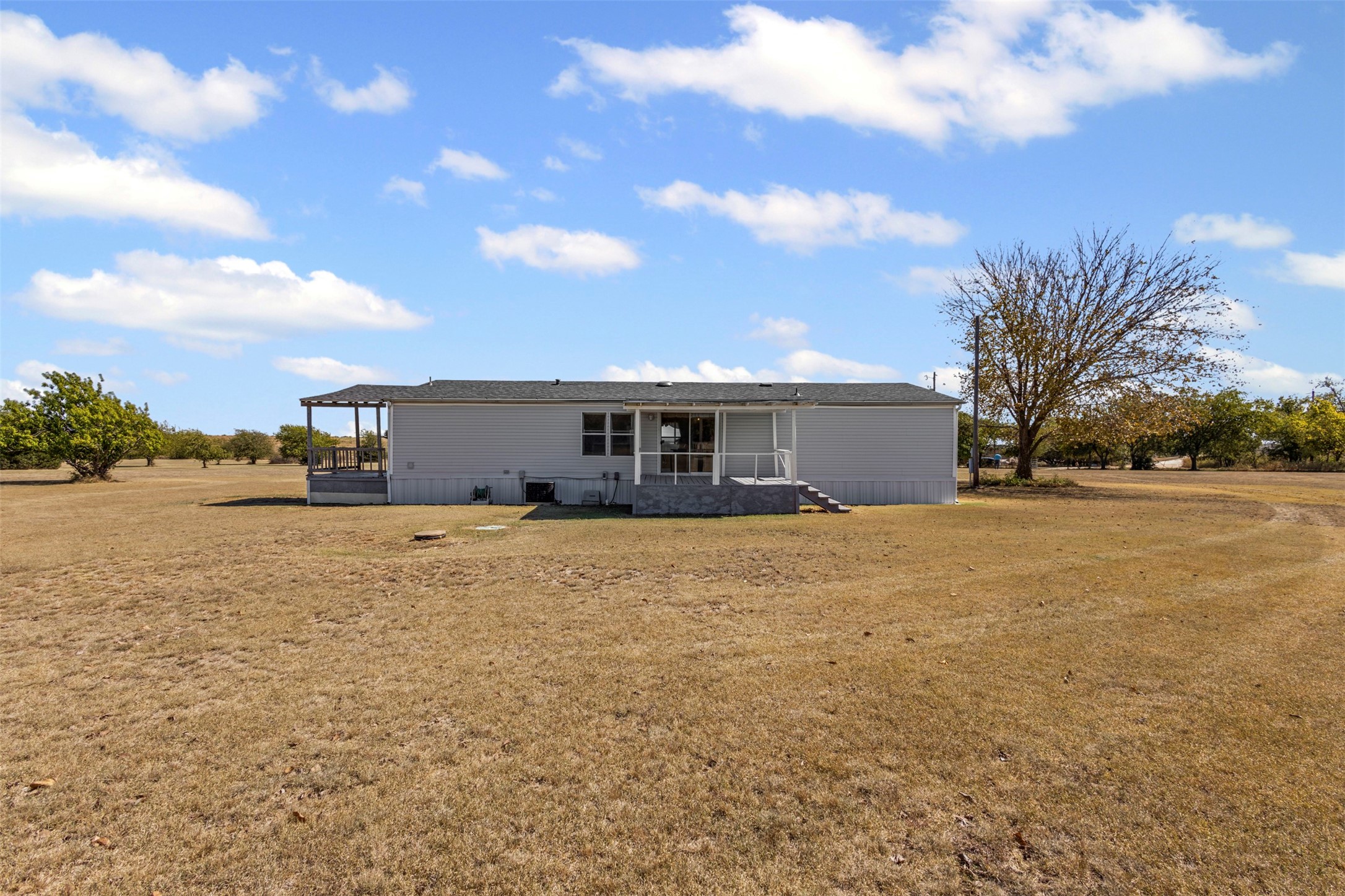 9064 Summit Court E Cleburne TX 76033