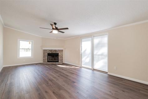 204 Rs County Road 1503 Point TX 75472