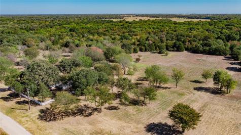 204 Rs County Road 1503 Point TX 75472