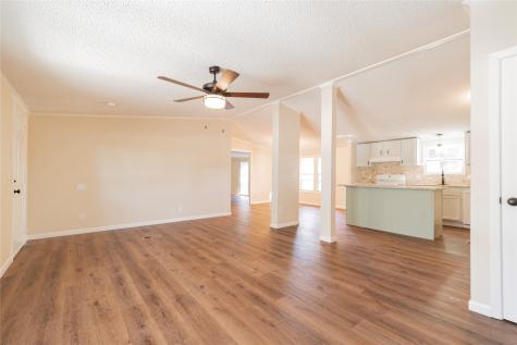 204 Rs County Road 1503 Point TX 75472