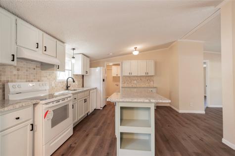 204 Rs County Road 1503 Point TX 75472