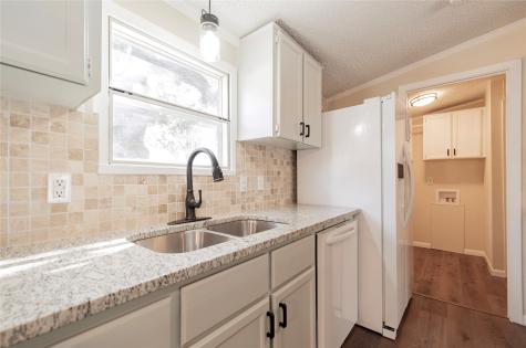 204 Rs County Road 1503 Point TX 75472