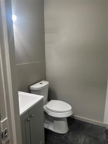 101 Seminole Street Tye TX 79563