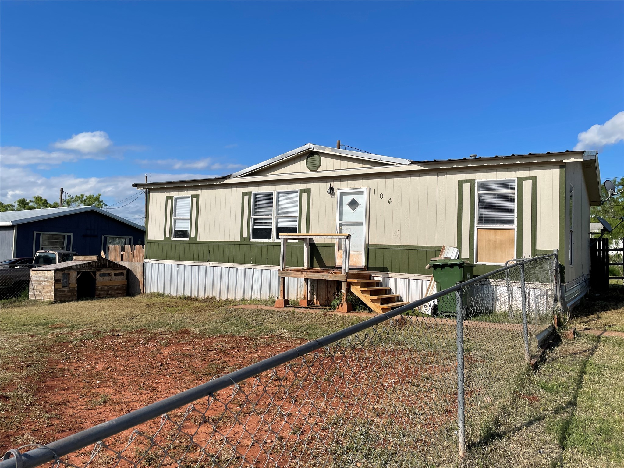 101 Seminole Street Tye TX 79563