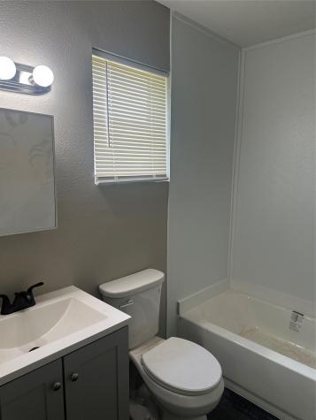 101 Seminole Street Tye TX 79563