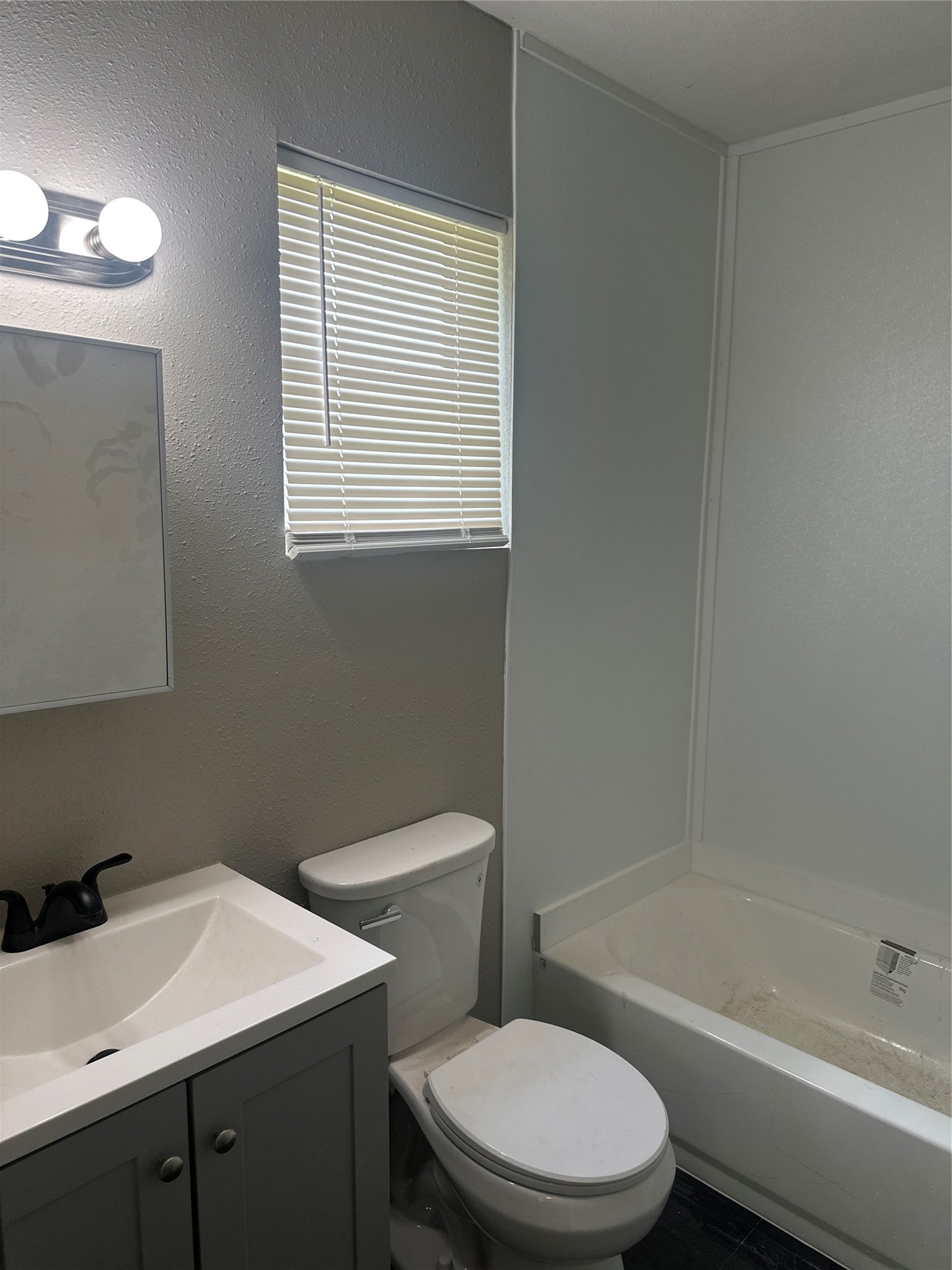 101 Seminole Street Tye TX 79563