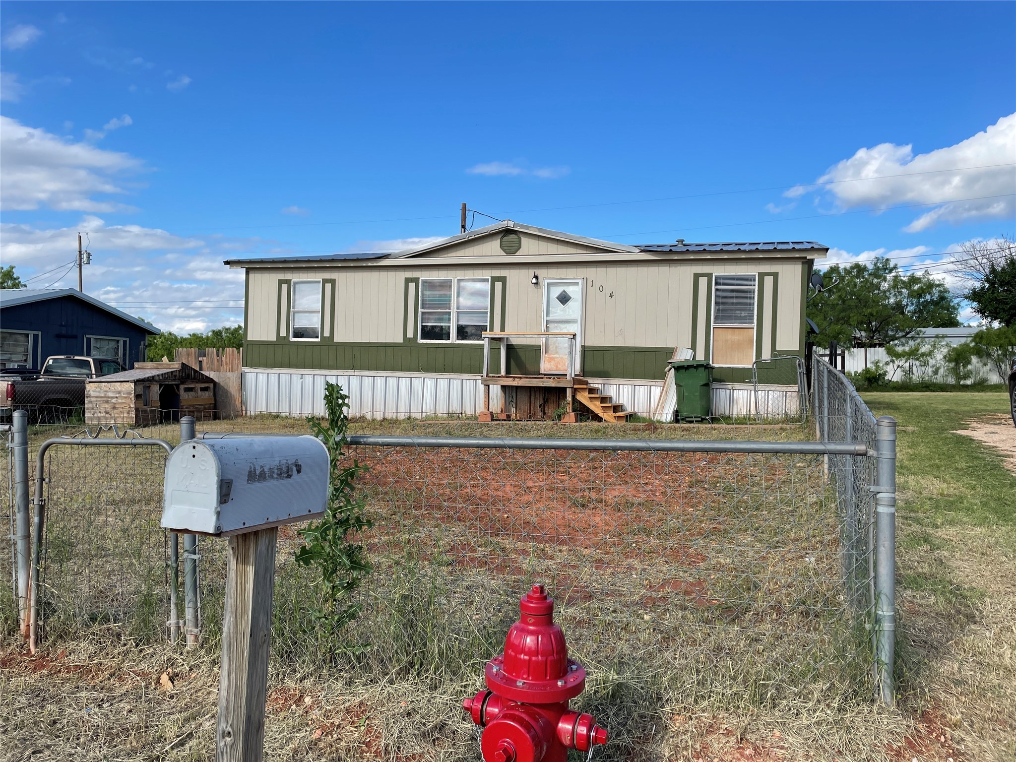 101 Seminole Street Tye TX 79563
