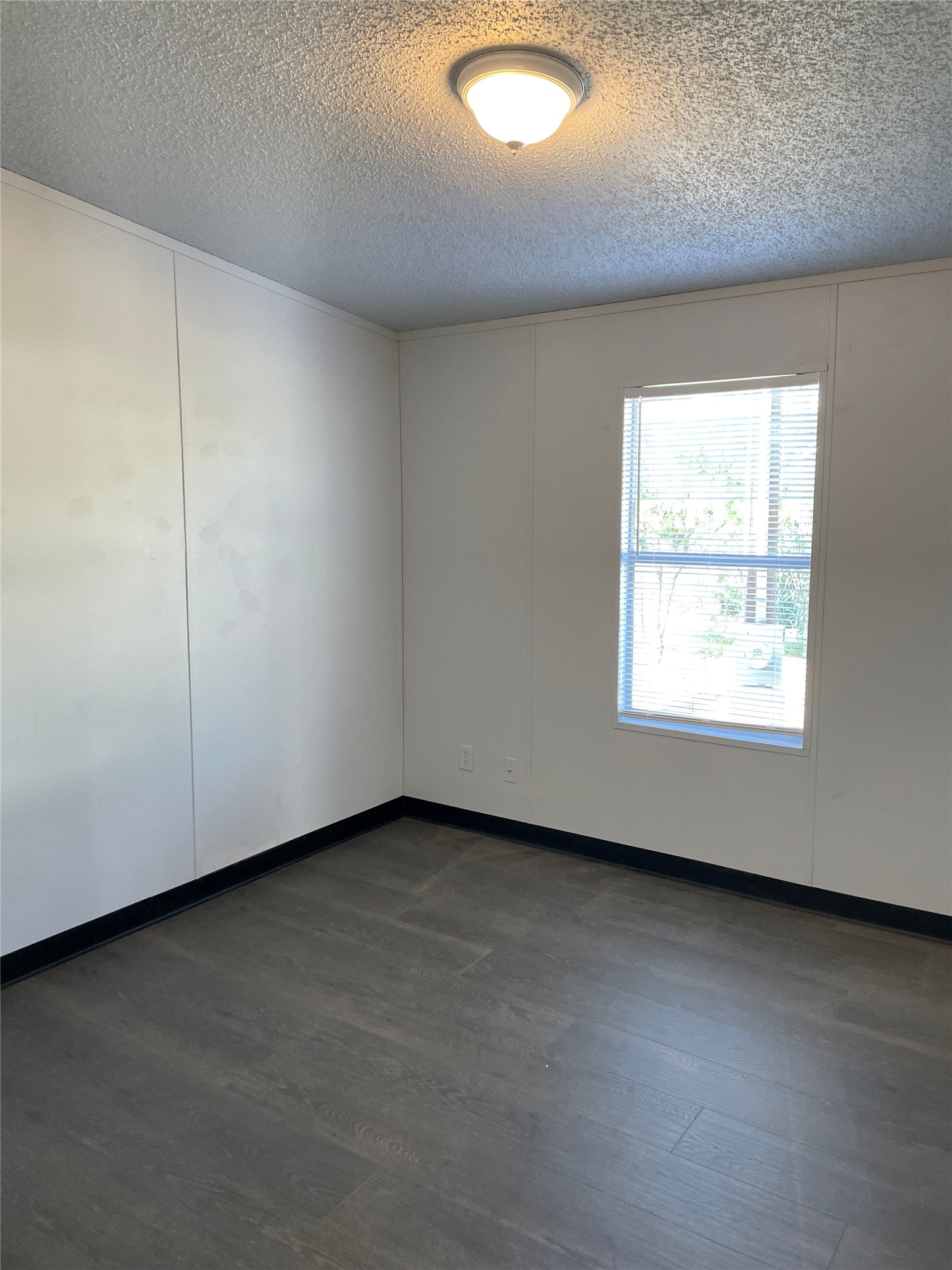 101 Seminole Street Tye TX 79563