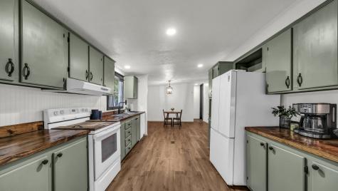 221 Briar Oaks Drive Azle TX 76020