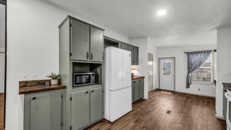 221 Briar Oaks Drive Azle TX 76020