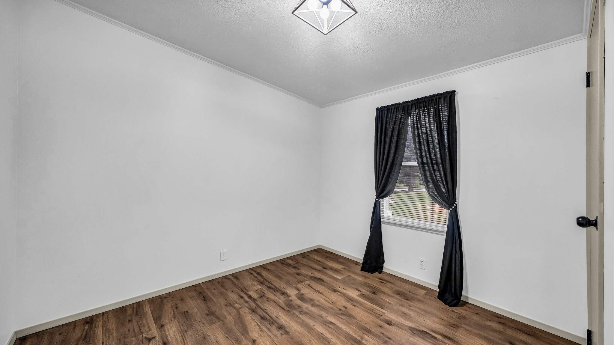 221 Briar Oaks Drive Azle TX 76020