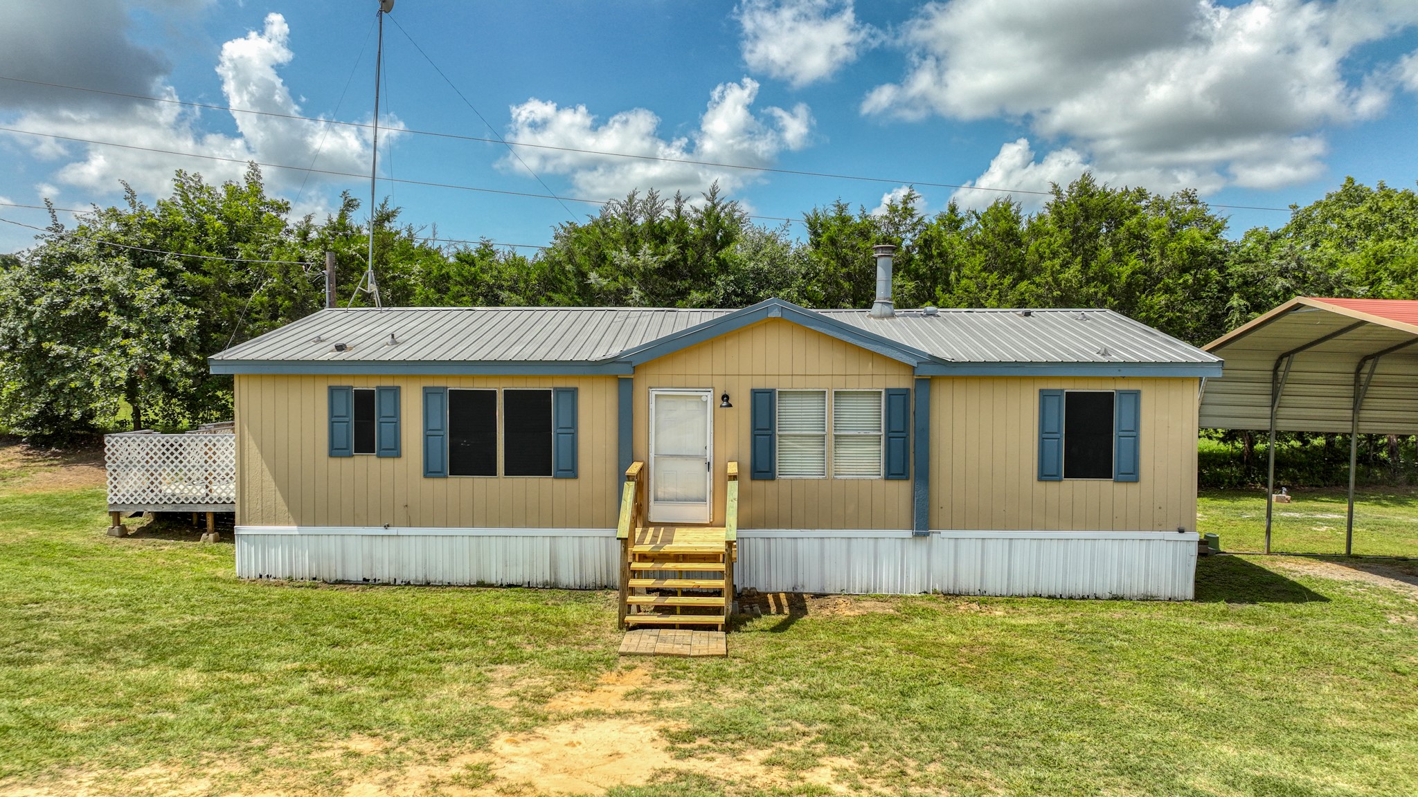 221 Briar Oaks Drive Azle TX 76020