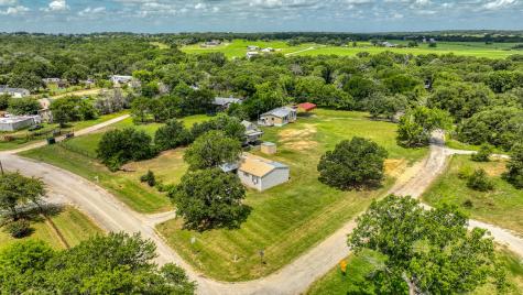 221 Briar Oaks Drive Azle TX 76020