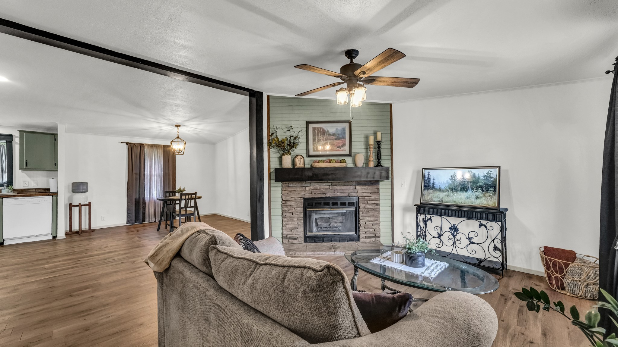 221 Briar Oaks Drive Azle TX 76020