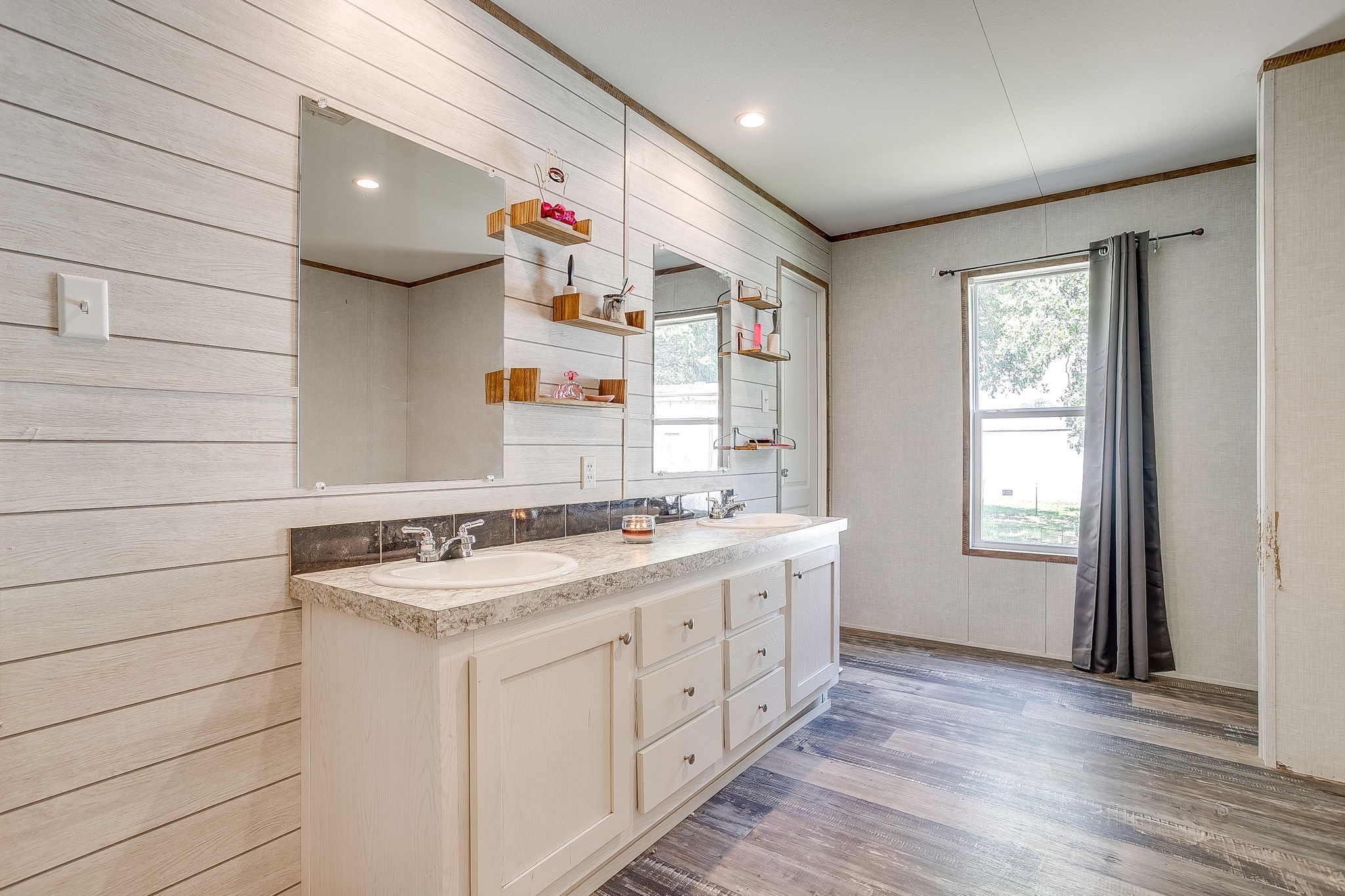 1804 Coral Road Pelican Bay TX 76020