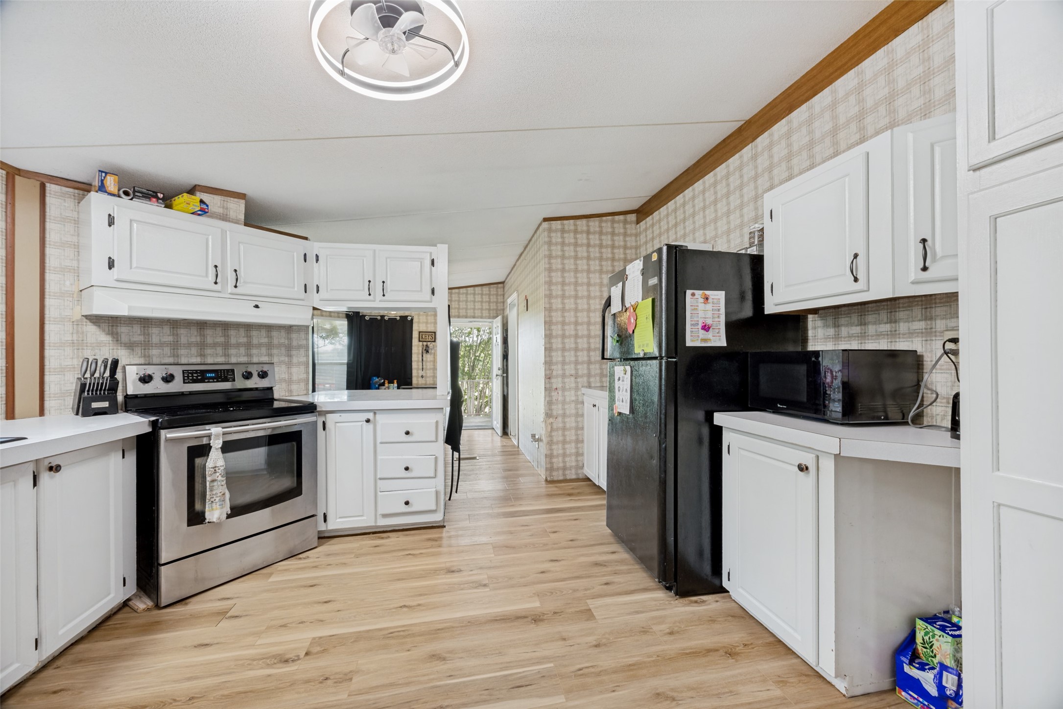 843 County Road 4900 Trenton TX 75490