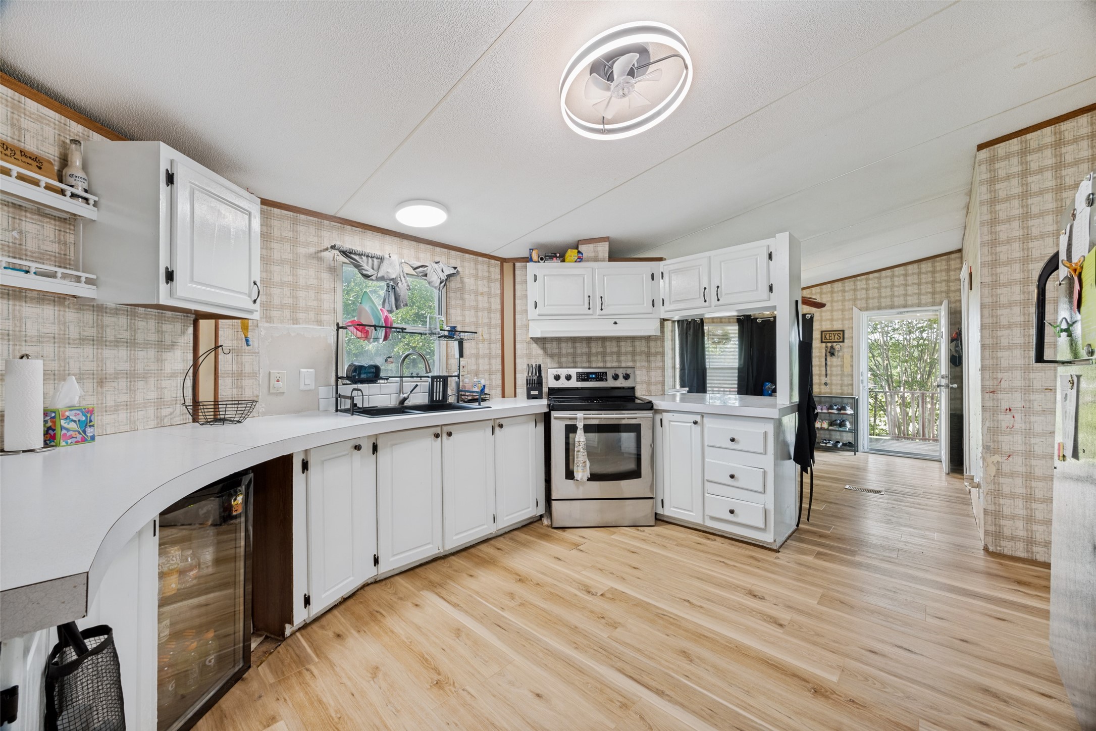 843 County Road 4900 Trenton TX 75490