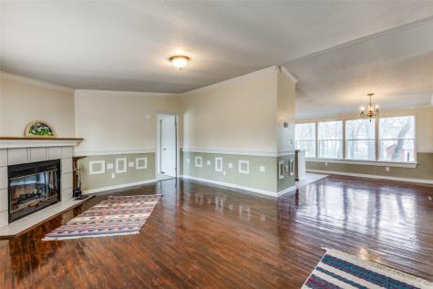 2536 Willow Oak Lane Burleson TX 76028