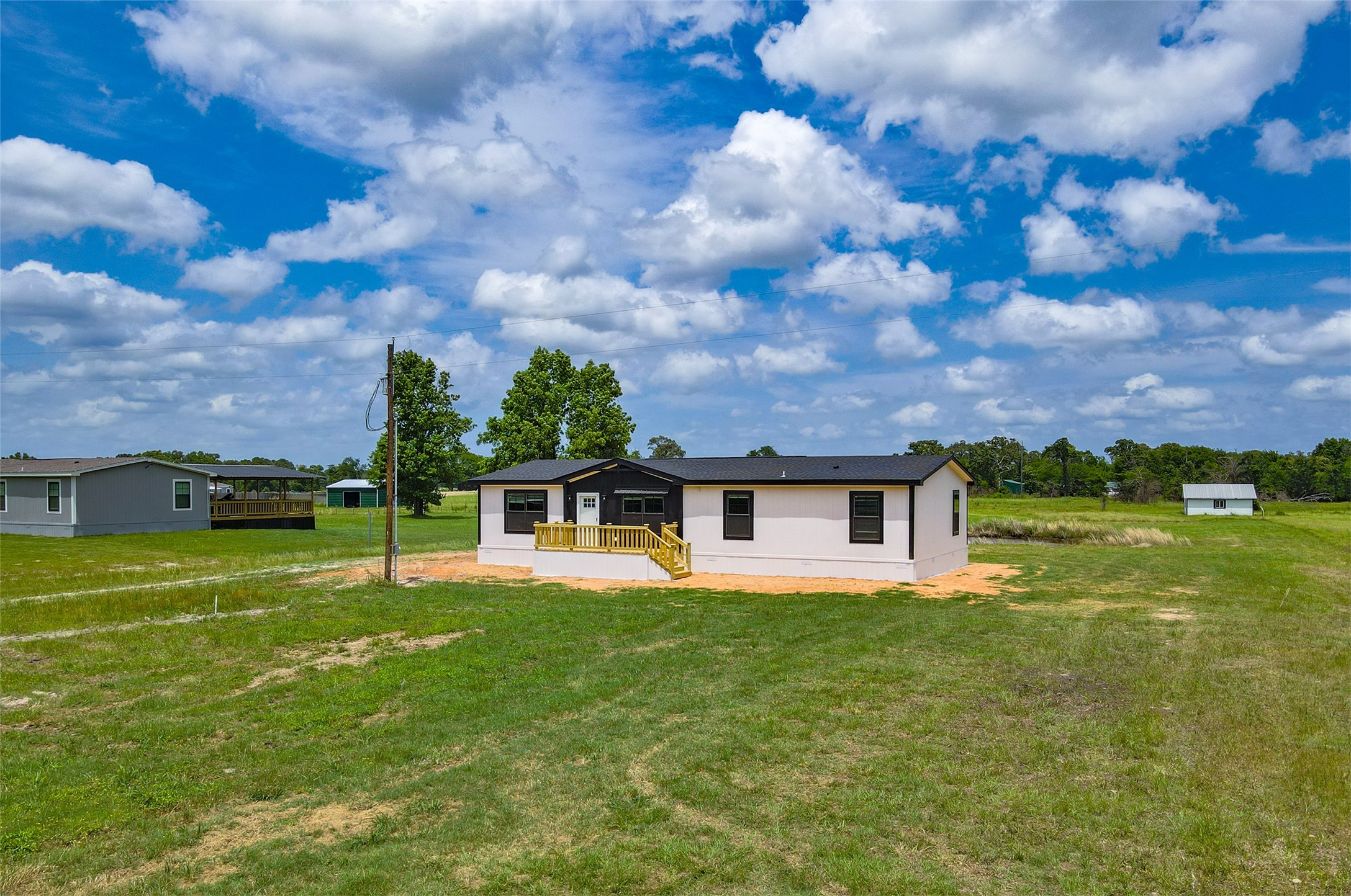 208 Vz County Road 1220 Grand Saline TX 75140