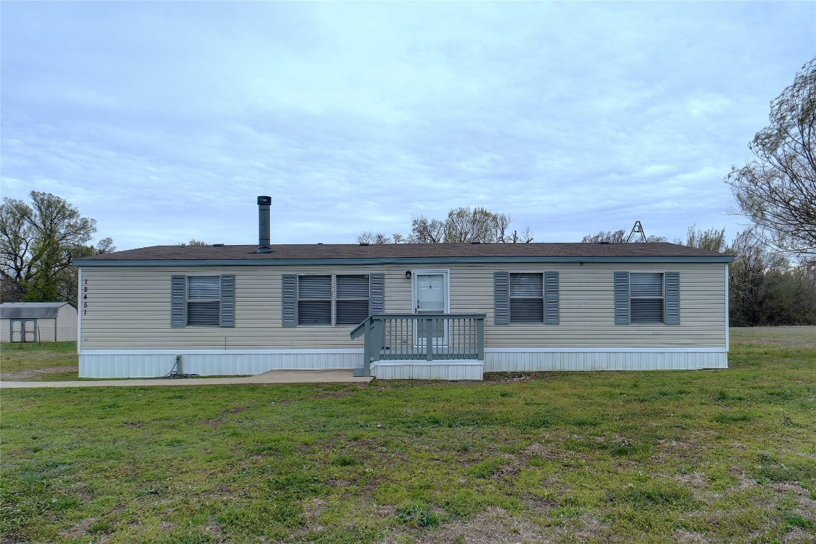 12451 Meadow Green Lane Justin TX 76247