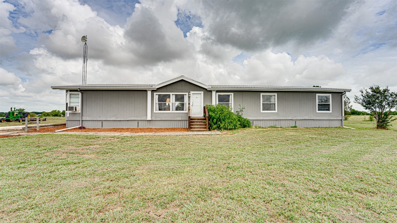 101 Hill County Road 4415 Grandview TX 76050
