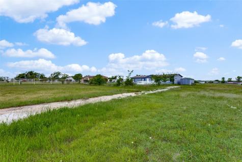 4416 County Road 913 Joshua TX 76058