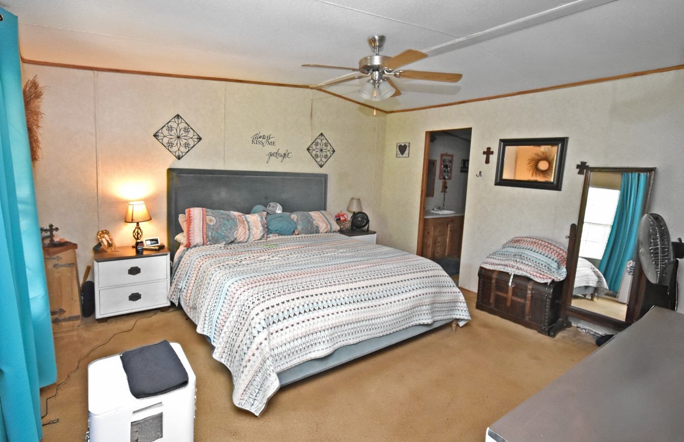 374 Farm Road 1567 W Yantis TX 75497