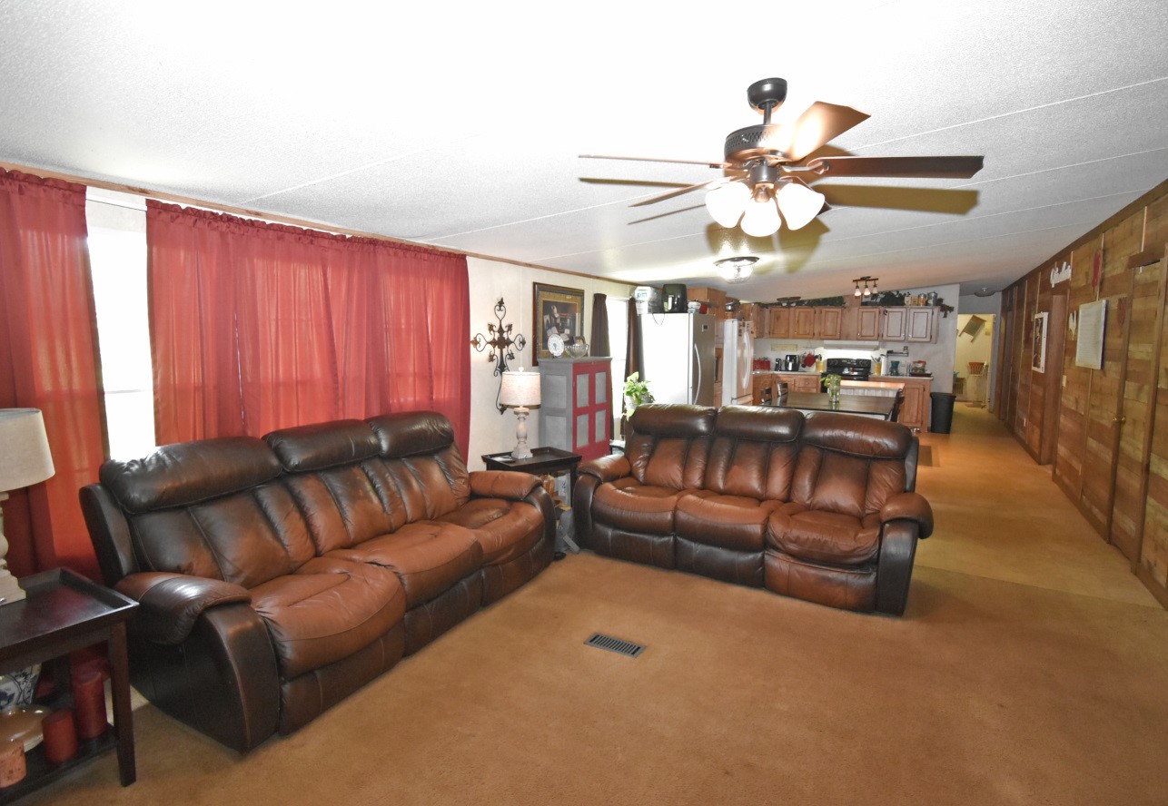 374 Farm Road 1567 W Yantis TX 75497