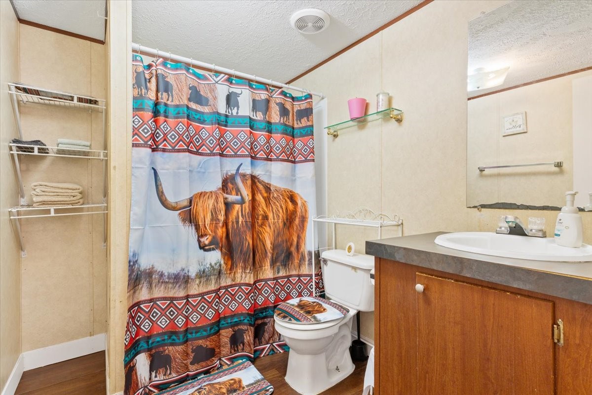 247 N Lake Street Axtell TX 76624