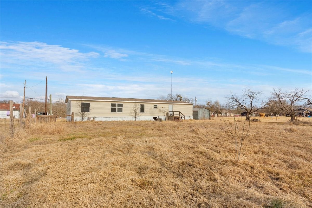 247 N Lake Street Axtell TX 76624