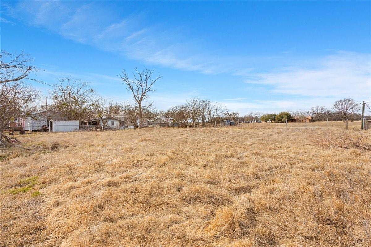 247 N Lake Street Axtell TX 76624
