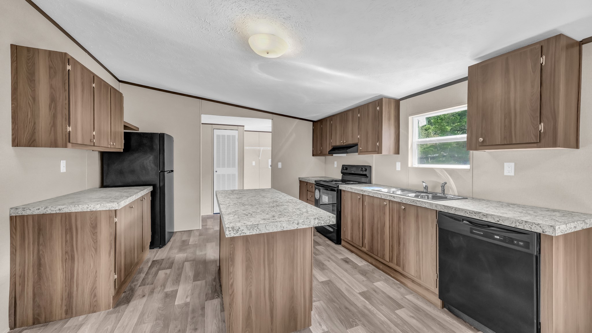 4802 Plum Bush Street Granbury TX 76048