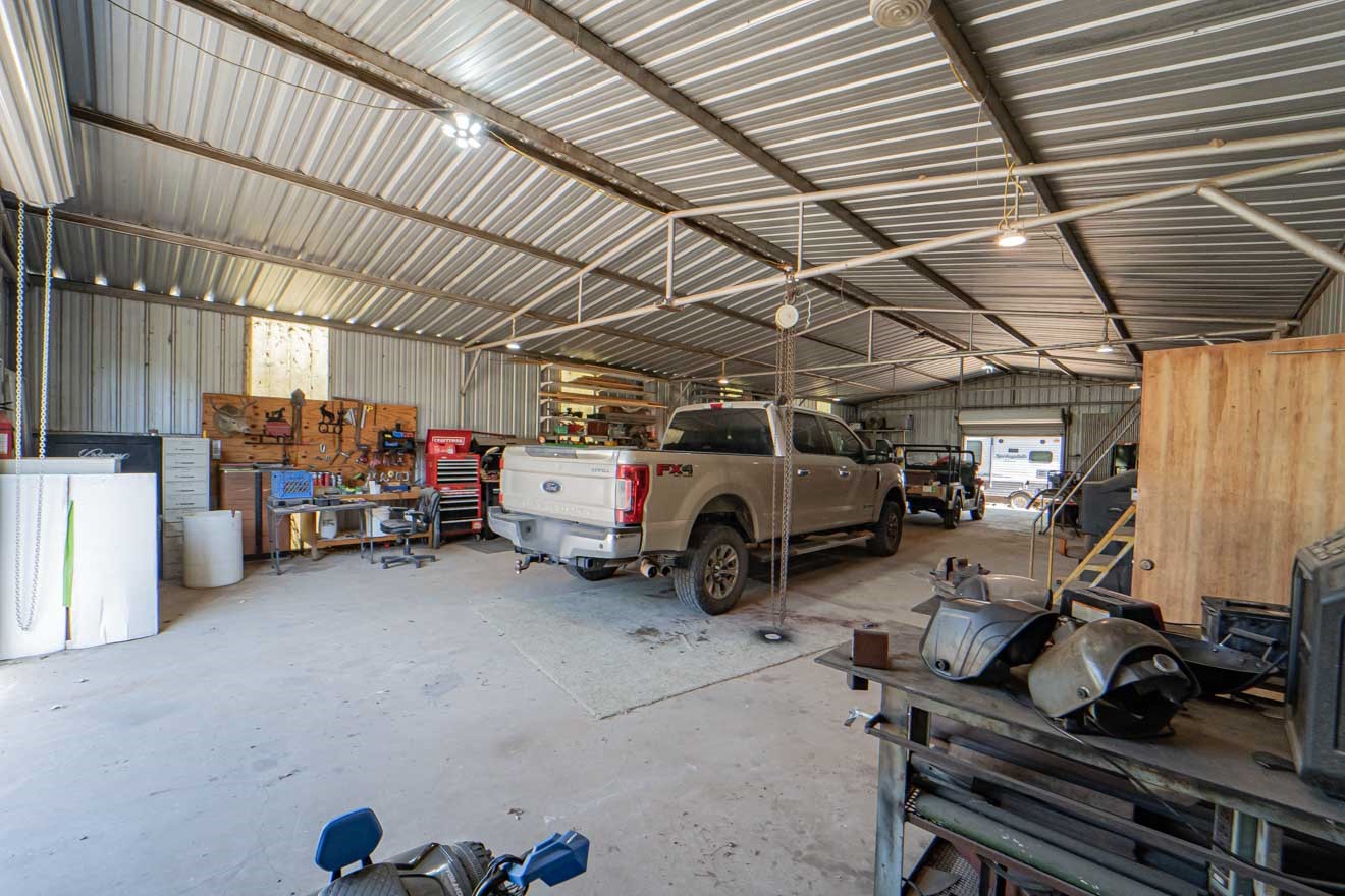 9080 Cr 197 Breckenridge TX 76424