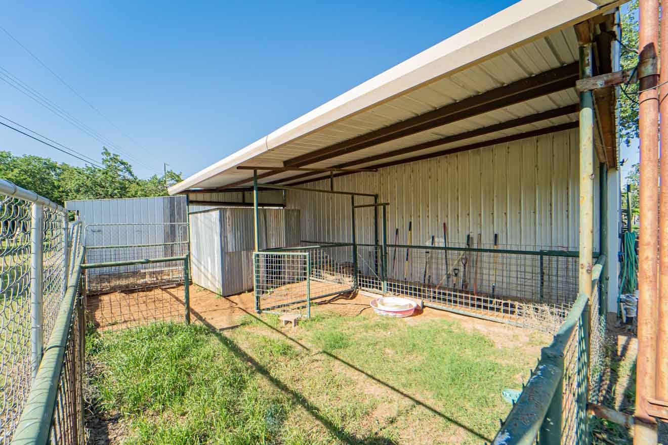 9080 Cr 197 Breckenridge TX 76424
