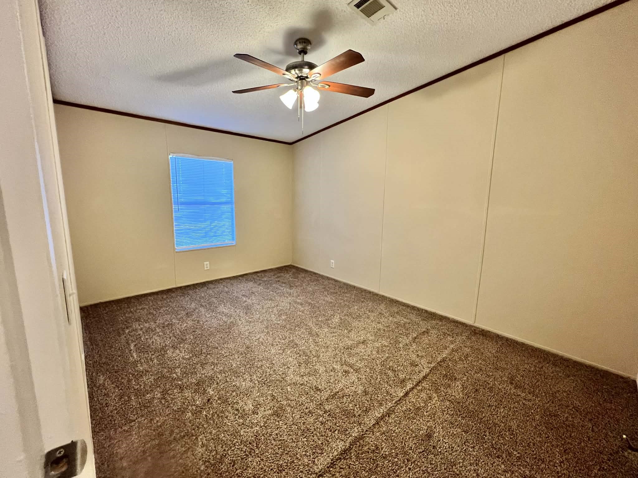 1085 Highland Circle Springtown TX 76082