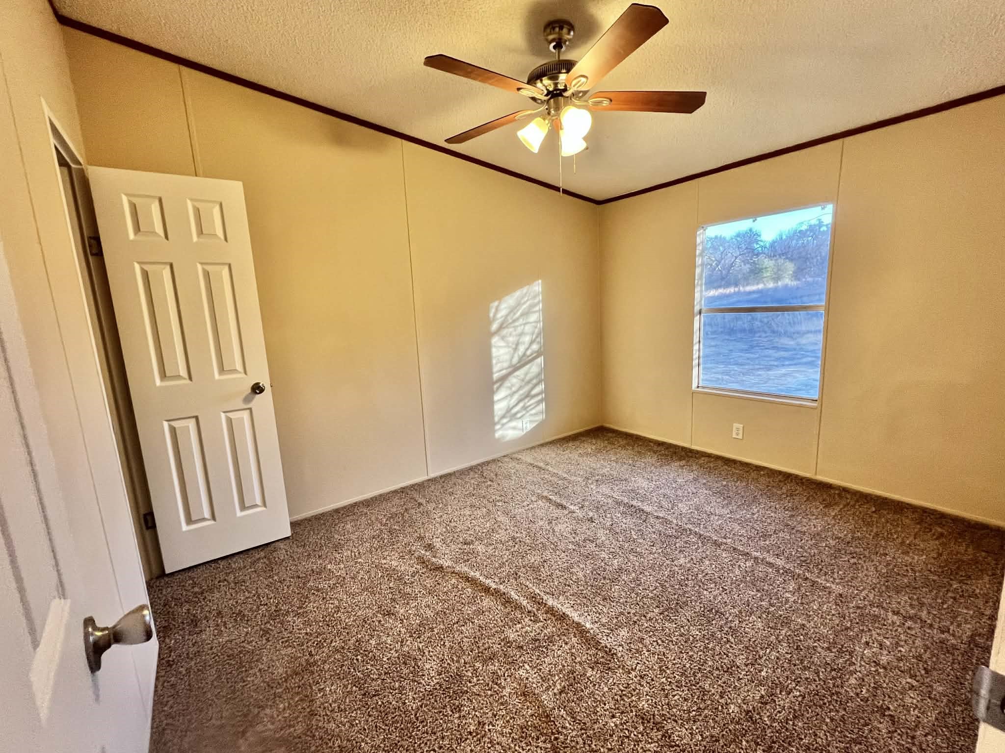 1085 Highland Circle Springtown TX 76082